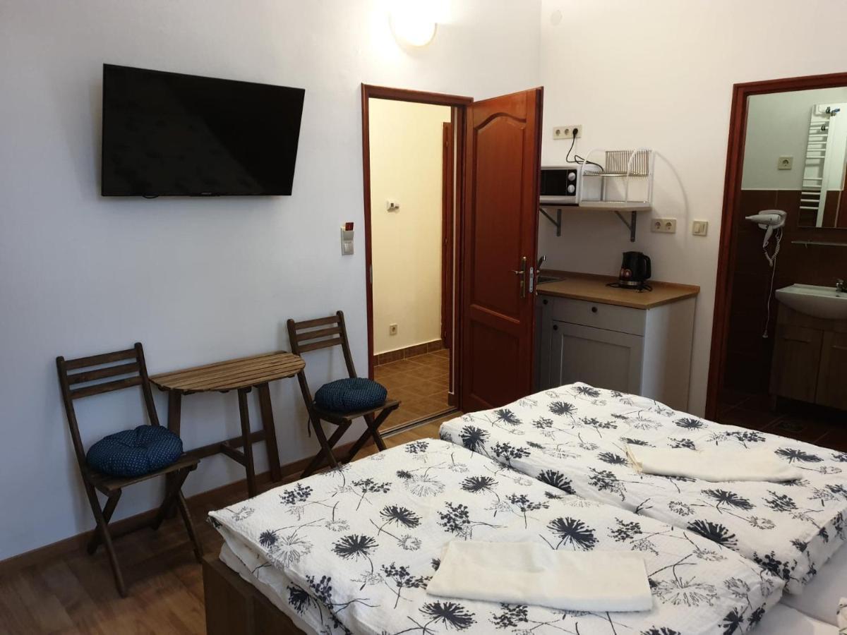 בודפשט Guest House Orczy Park מראה חיצוני תמונה